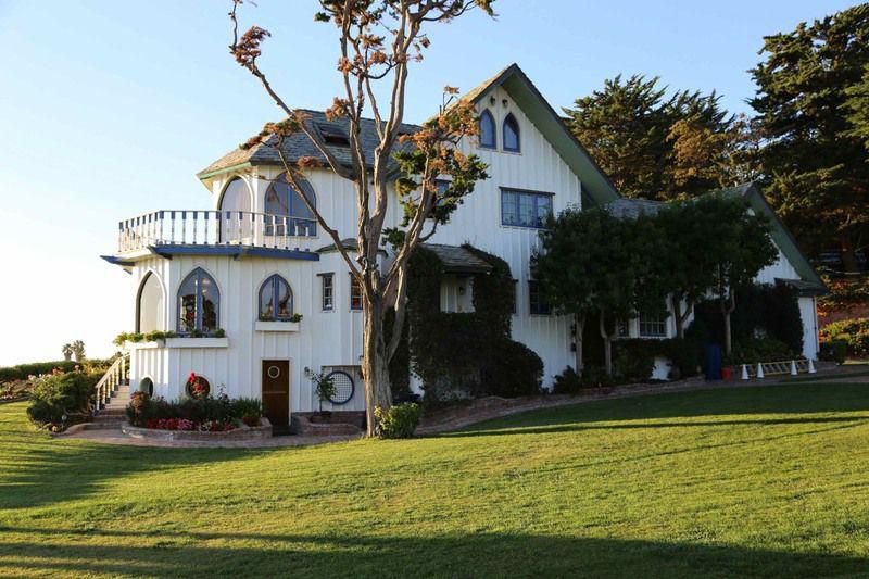 Malibu Estate with Private Beach