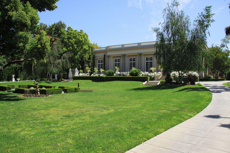 Stunning Private Estate Pasadena