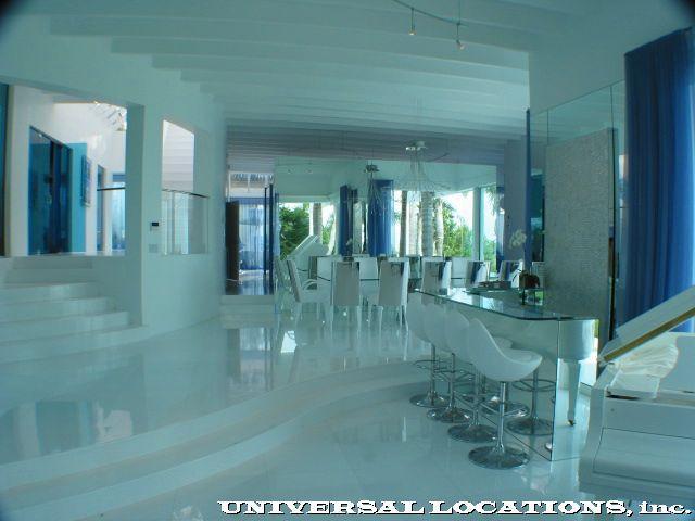 modern private malibu estate wedding