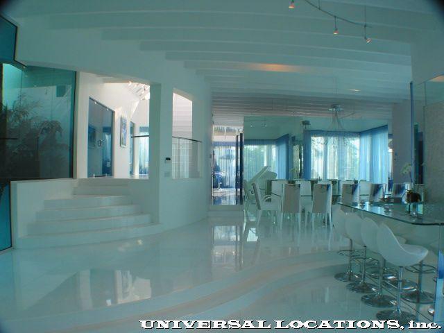 modern private malibu estate wedding