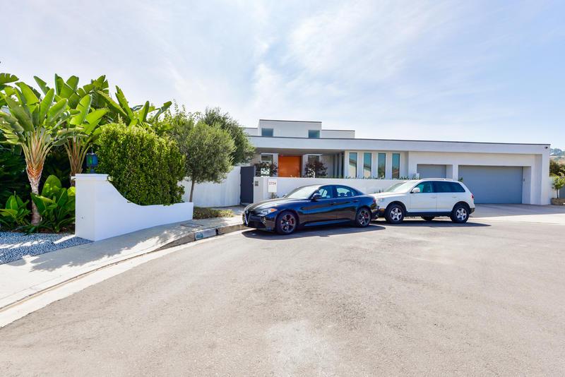 modern hollywood hills home for events