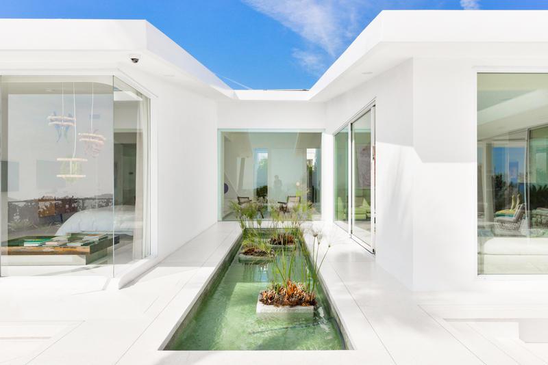 modern hollywood hills home for events