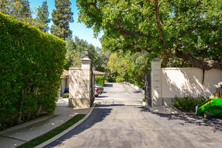 Stunning Beverly Hills Estate Wedding