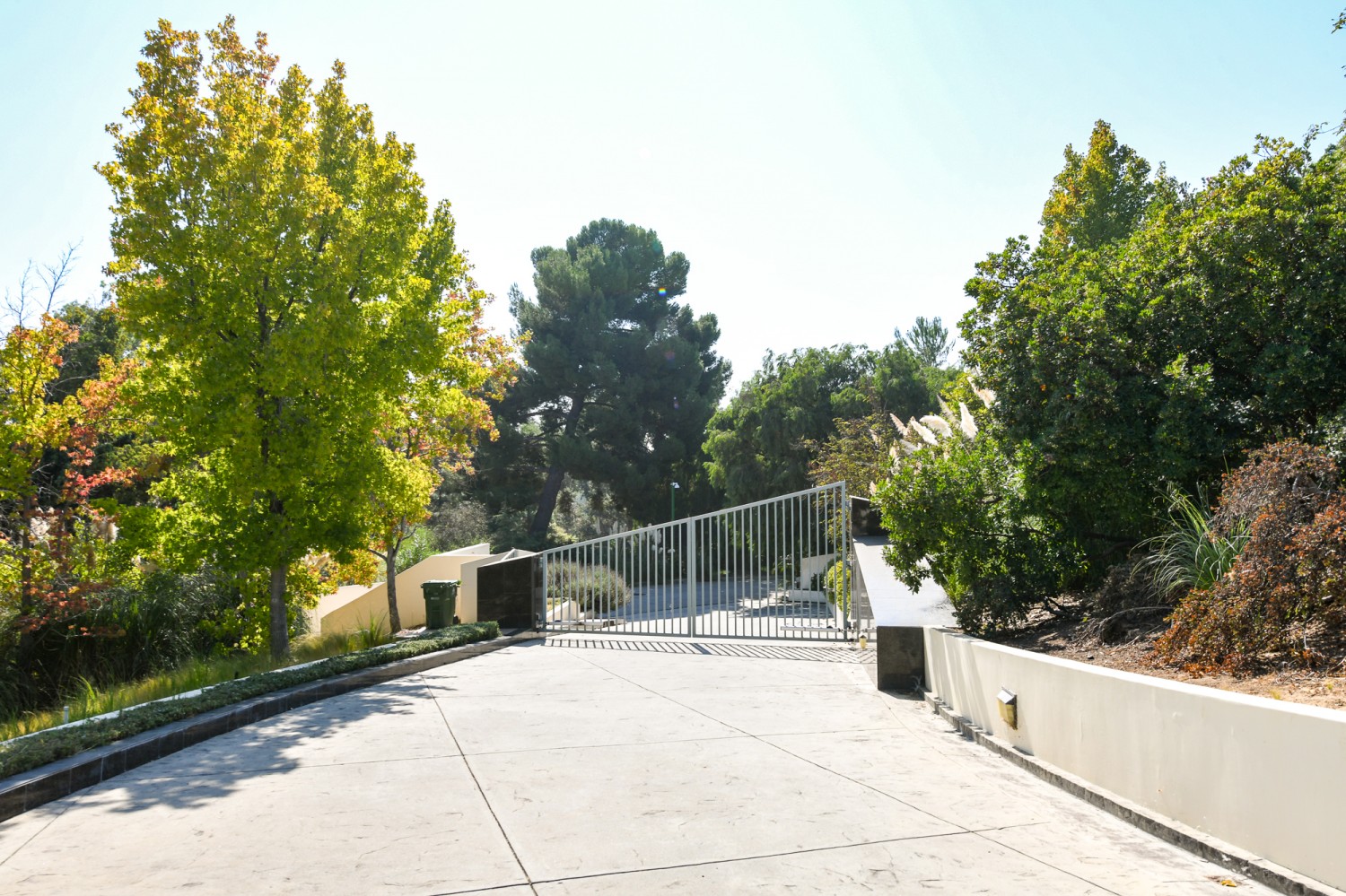 Beverly Hills Modern Event Estate