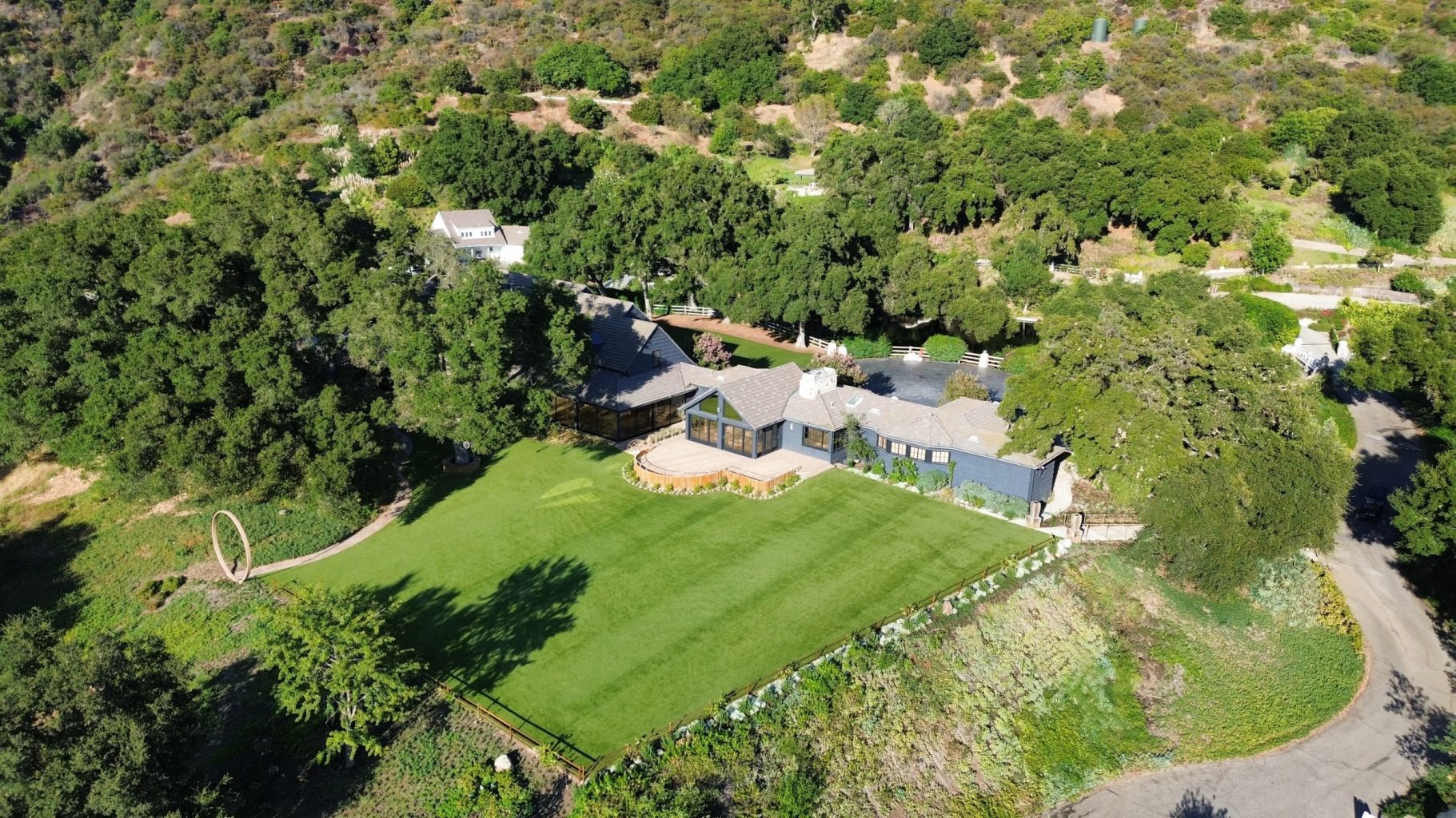dji_fly_20240911_172630_907_1726100984189_photo_optimized copy