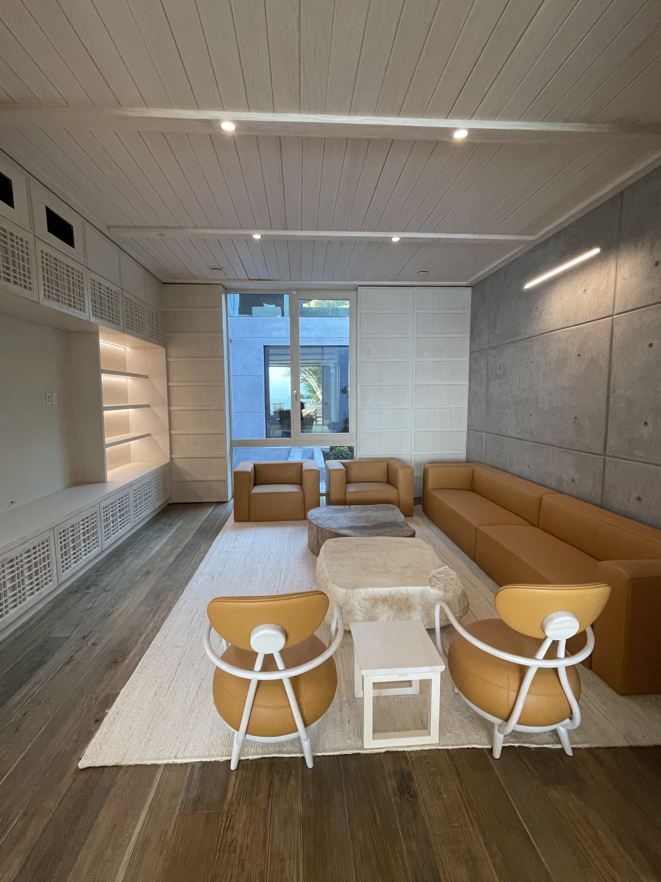 Discover this stunning new property in Malibu. Imagine it as an ideal backdrop for your next soiree, event, and or wedding. The stylish residence highlights a mix of contemporary design, classic elements, with outstanding natural light.