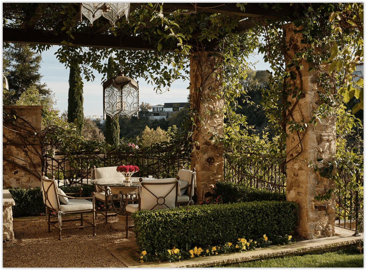 An Elevated Los Angeles Venue