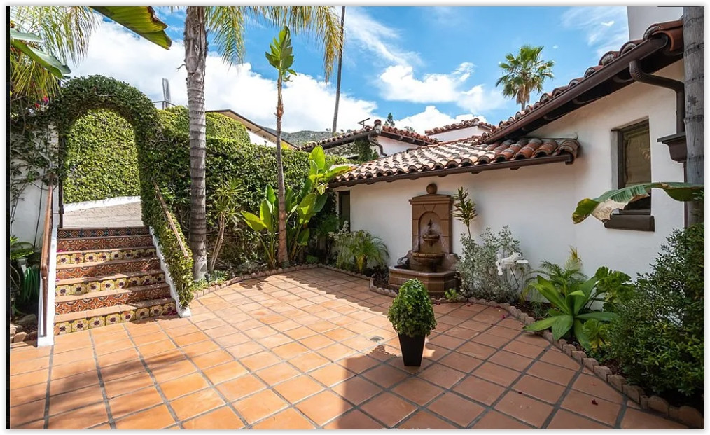 Private Spanish Courtyard