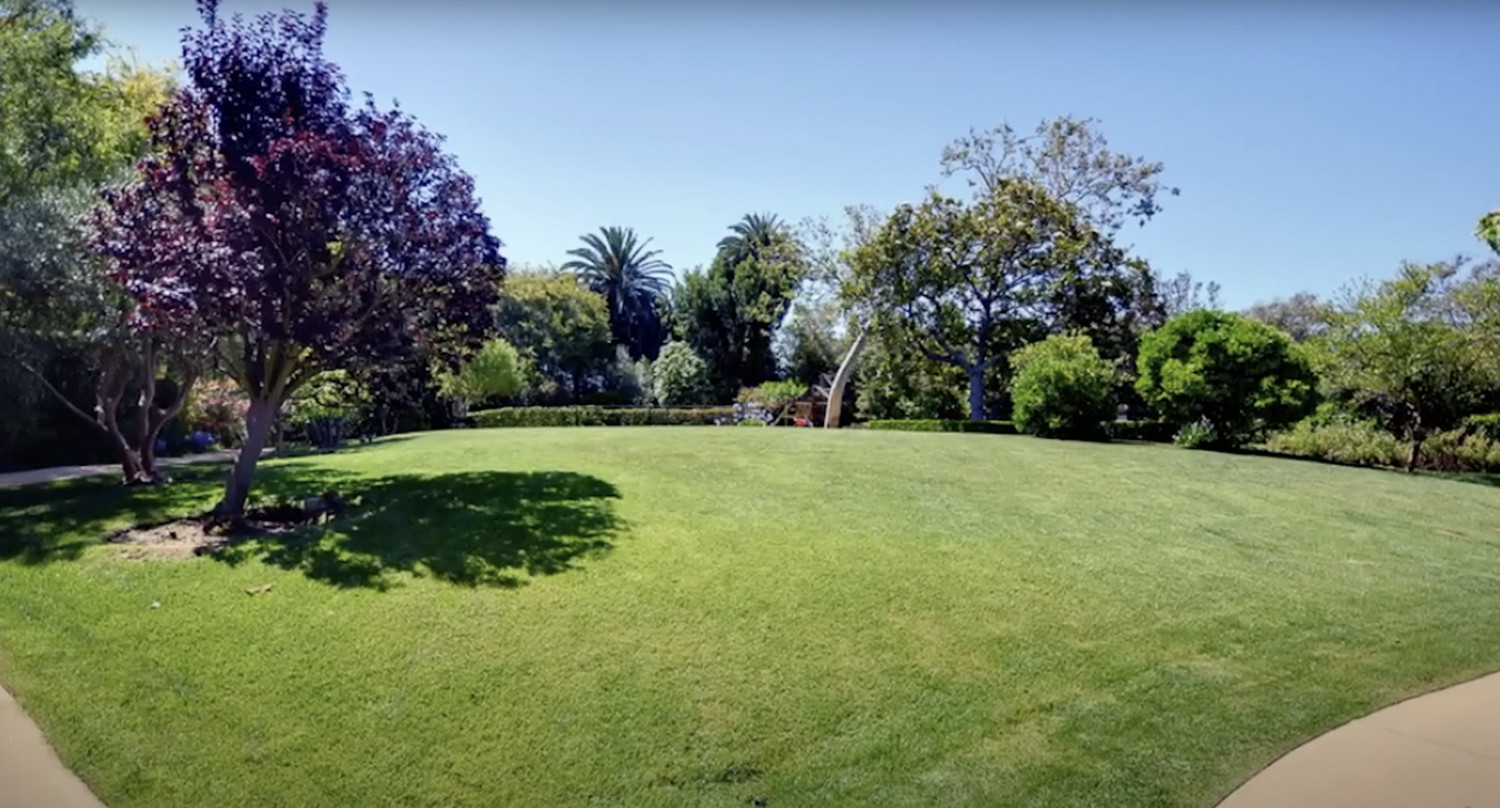 Beautifully manicured lawn at a luxury Bel Air estate, ideal for outdoor receptions and private gatherings.